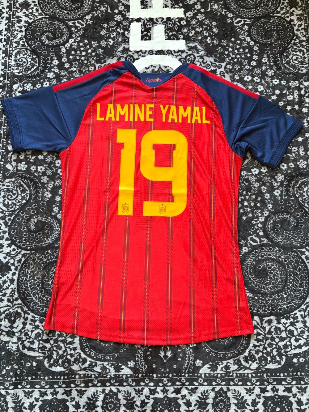 Spain Home Soccer Jersey PLAYER VERSION Lamine Yamal #19 World Cup 2026 Men Size - Picture 2 of 2